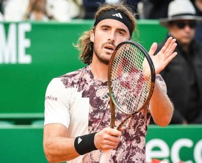 Stefanos Tsitsipas Durante Un Partido