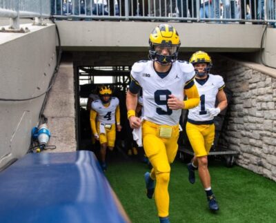 Como Harbaugh En El Banquillo Contra Michigan, Los Diez Grandes  Demandaron A Penn State.