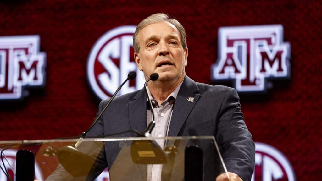 Texas A&M despide a Jimbo Fisher, O por la compra récord de 77 millones de dólares