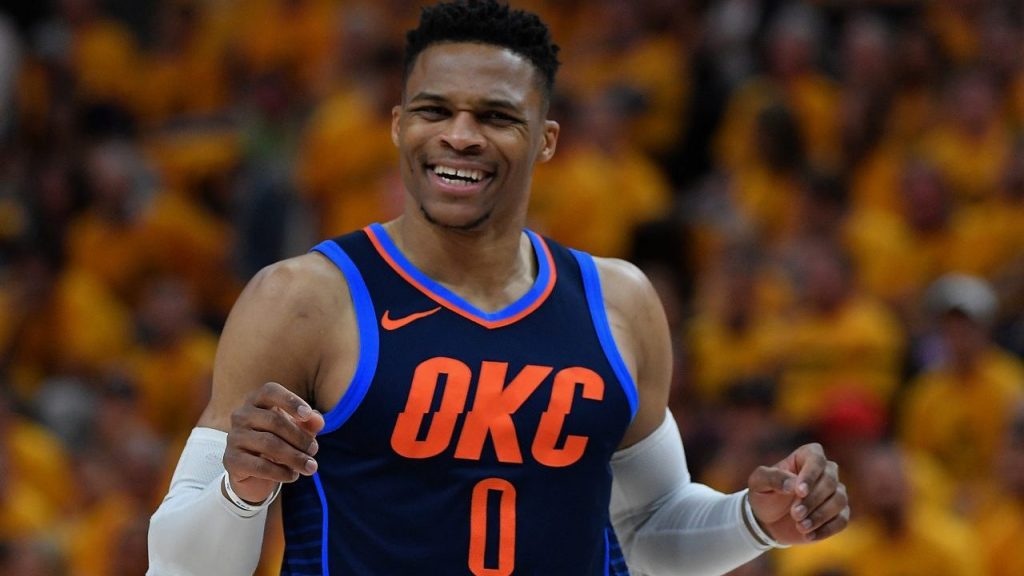 Russell Westbrook y Utah Jazz ganan el atractivo de los fanáticos que abuchean