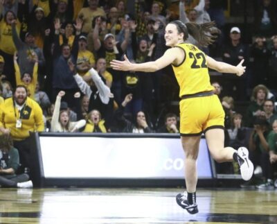 Caitlin Clark Duplica Las Ganancias Del Iowa Women'S Hoops