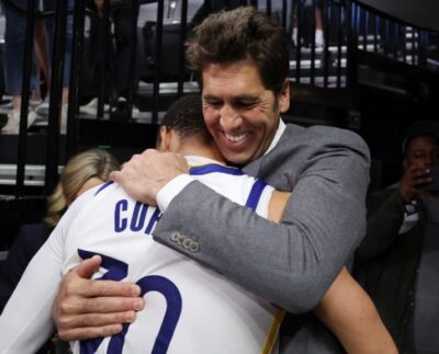 Recurrió A Los Comandantes Bob Myers Y Rick Spielman Para Dar Forma Al Futuro Del Equipo.