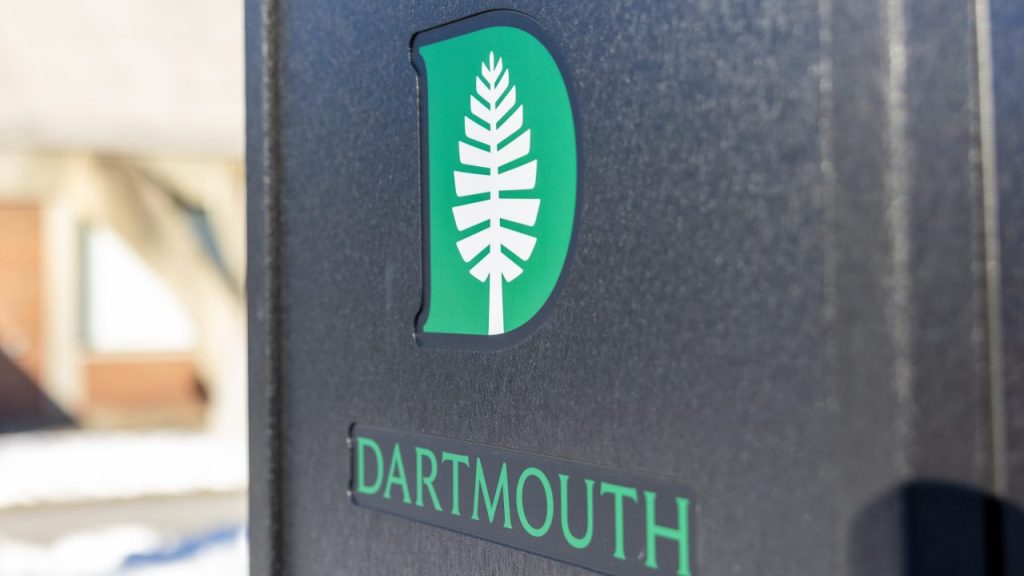 Dartmouth gana una extensión de dos semanas de la votación sindical de la NLRB