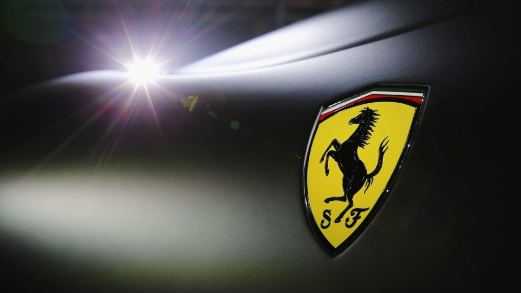 Ferrari comparte Rally con nuevos pedidos y novedades de Lewis Hamilton.