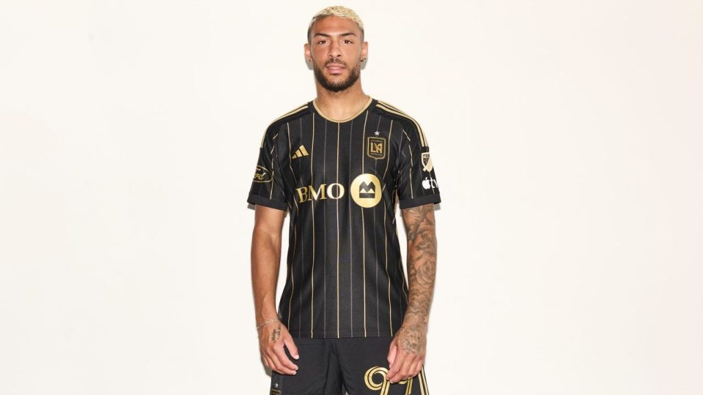 LAFC ha firmado un acuerdo de patrocinio de camisetas con BMO Financial