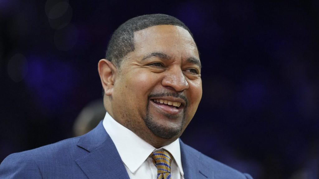 La ex estrella de los Knicks, Mark Jackson, se une al mundo de los medios con un nuevo podcast.