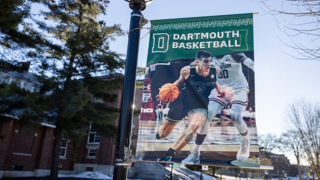 Las pérdidas del comedor de Dartmouth recalentan la unión del baloncesto