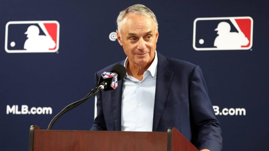 Manfred dice que su actual mandato como comisionado de la MLB será el último.