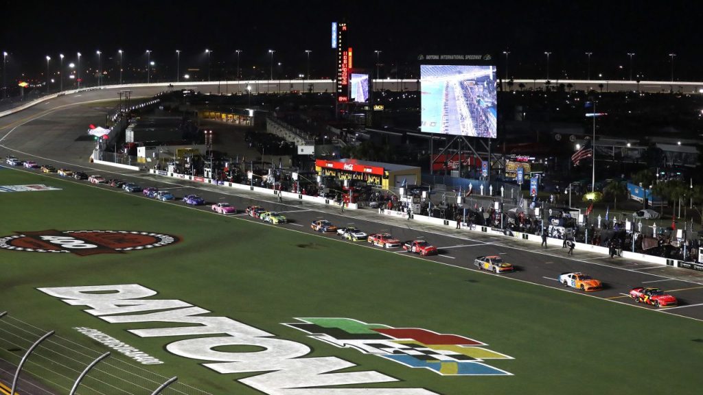 Un retraso en las 500 Millas de Daytona afectará la audiencia televisiva de NASCAR.