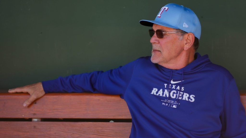 Bruce Bochy de los Rangers está enfocado en repetir como campeones de la Serie Mundial