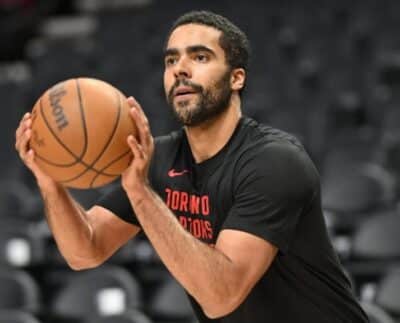 El Delantero De Los Raptors De La Nba, Porter, Examina La Propuesta De Apuesta.