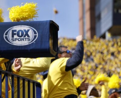 Fox prepara el programa de fútbol universitario del viernes mientras sale 'SmackDown'