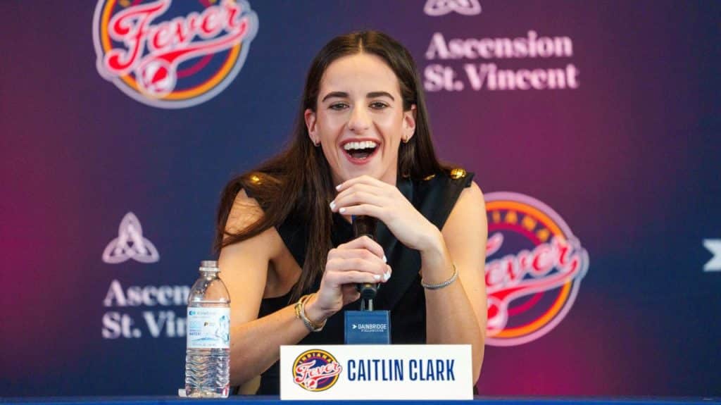 Según los informes, a Caitlin Clark le ofrecieron un contrato de ocho cifras con Nike