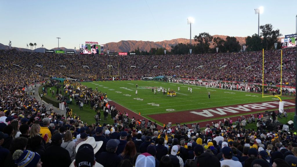 La cuestión de dejar el fútbol universitario