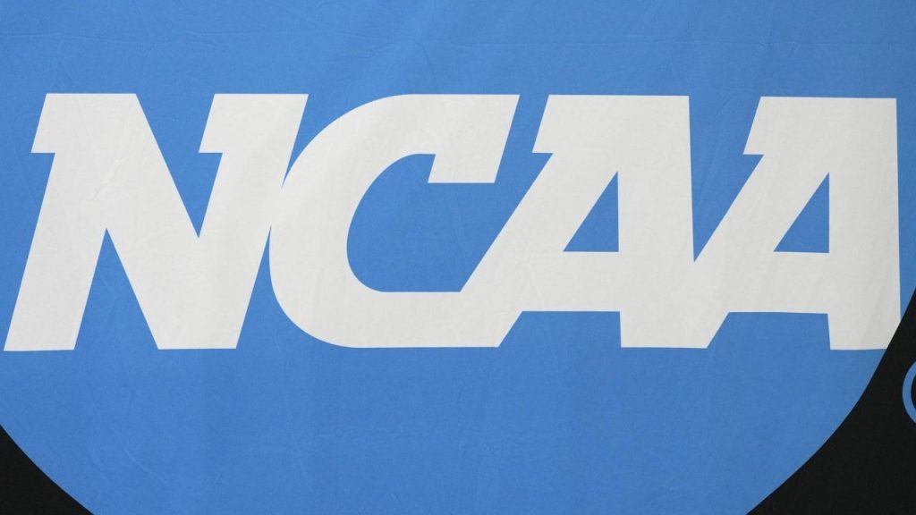 La junta de la NCAA aprobó los términos del acuerdo que pone fin al amateurismo