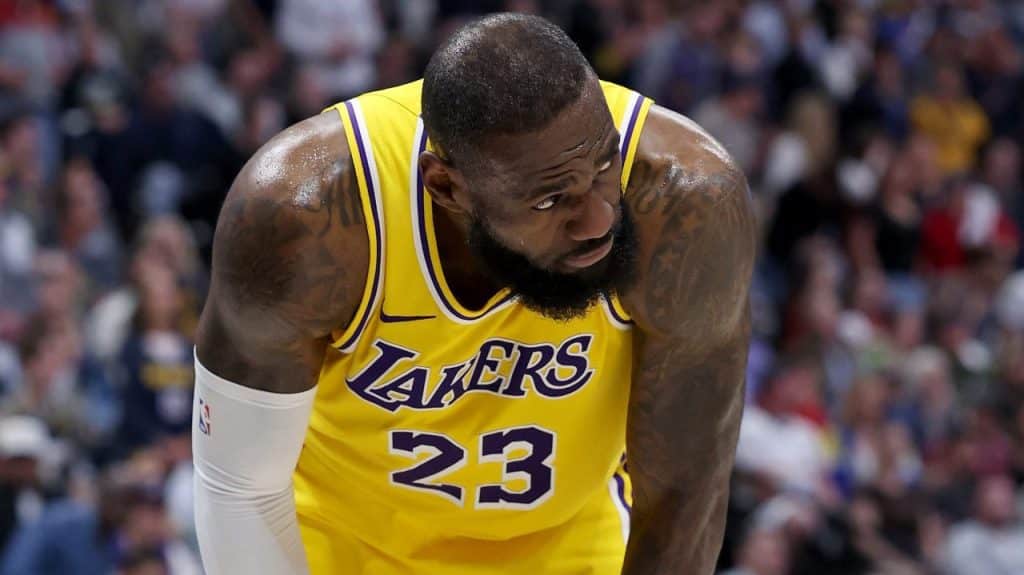 El acuerdo de LeBron libera a los Lakers de la segunda cuerda