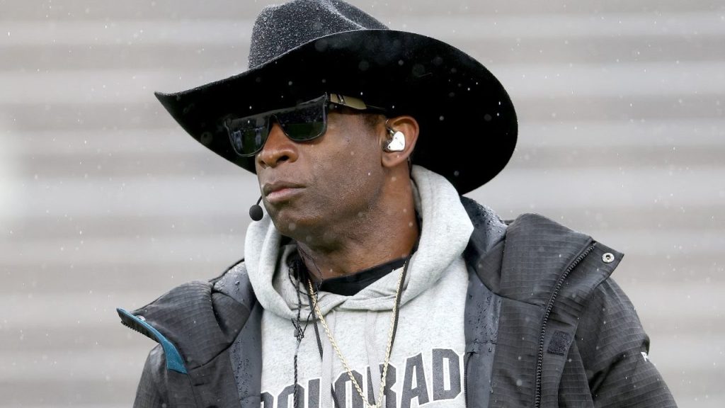 El ex asistente de Deion Sanders afirma que Arabia Saudita presionó a PFF para obtener Buffs NIL