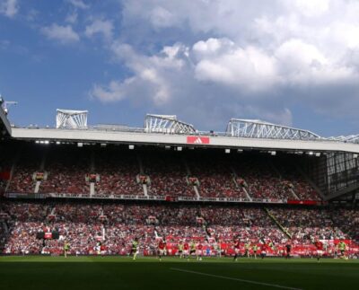 Man United Podría Vender Los Derechos Del Nombre Del Estadio A Snapdragon