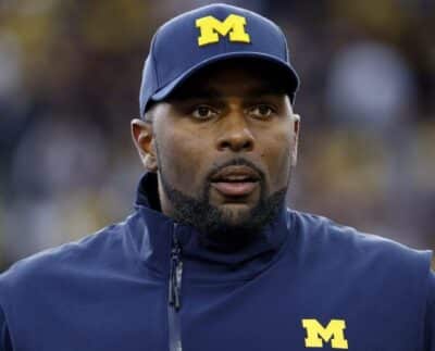 Michigan, Moore Enfrenta Sanciones De La Ncaa Como Una Batalla Legal