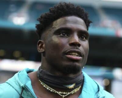 El Arresto De Tyreek Hill Por La Policía De Miami-Dade Podría Dar Lugar A Cargos.