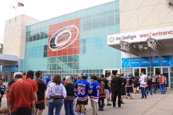 Los Carolina Hurricanes De La Nhl Planean Un Distrito De Arena De Uso Mixto