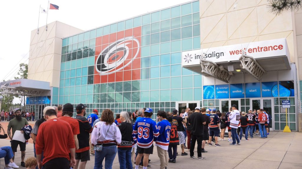 Los Carolina Hurricanes de la NHL planean un distrito de arena de uso mixto