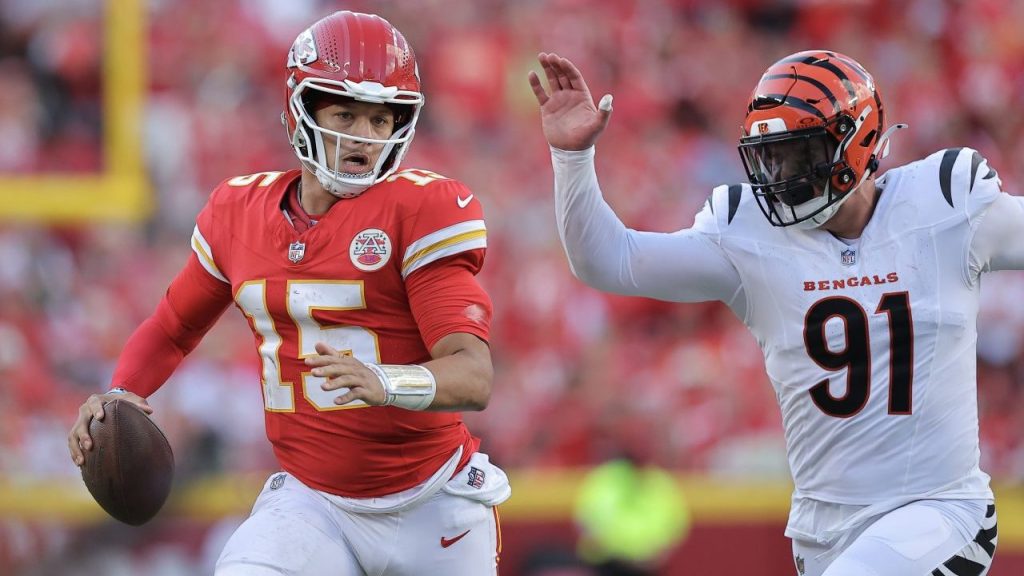 Mahomes-Burrough lidera el mejor ranking de la NFL de septiembre de CBS desde 1998.