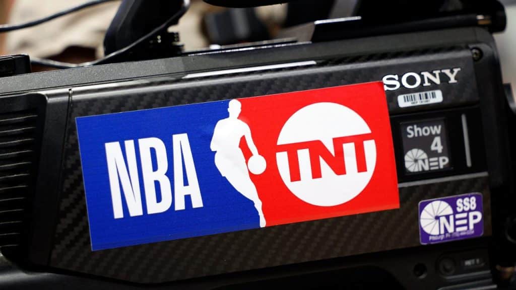 TBS y WBD vuelven a transmitir juegos de la NBA en batalla legal