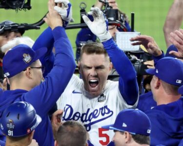 El Grand Slam De Freeman Activa Los Echoes Mientras Los Dodgers Ganan El Juego 1.