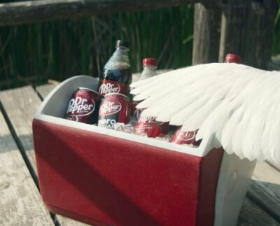 ¿Cómo Terminó Aflac Duck En El Comercial De Fútbol Universitario De Dr. Pepper?