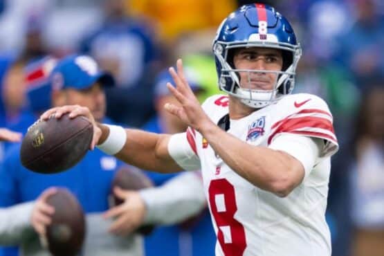 La Cláusula Por Lesión De 23 Millones De Dólares Del Qb De Los Giants Podría Enviarlo A La Banca.