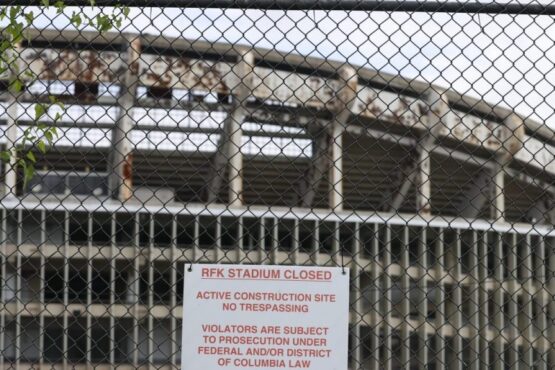 Los Comandantes Obtienen Un Comité Crucial Del Senado Para El Sitio Del Estadio Rfk