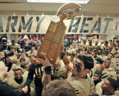 El juego Army-Navy es el Money Bowl de las academias militares.