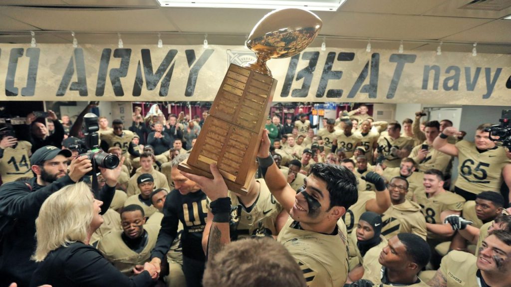 El juego Army-Navy es el Money Bowl de las academias militares.