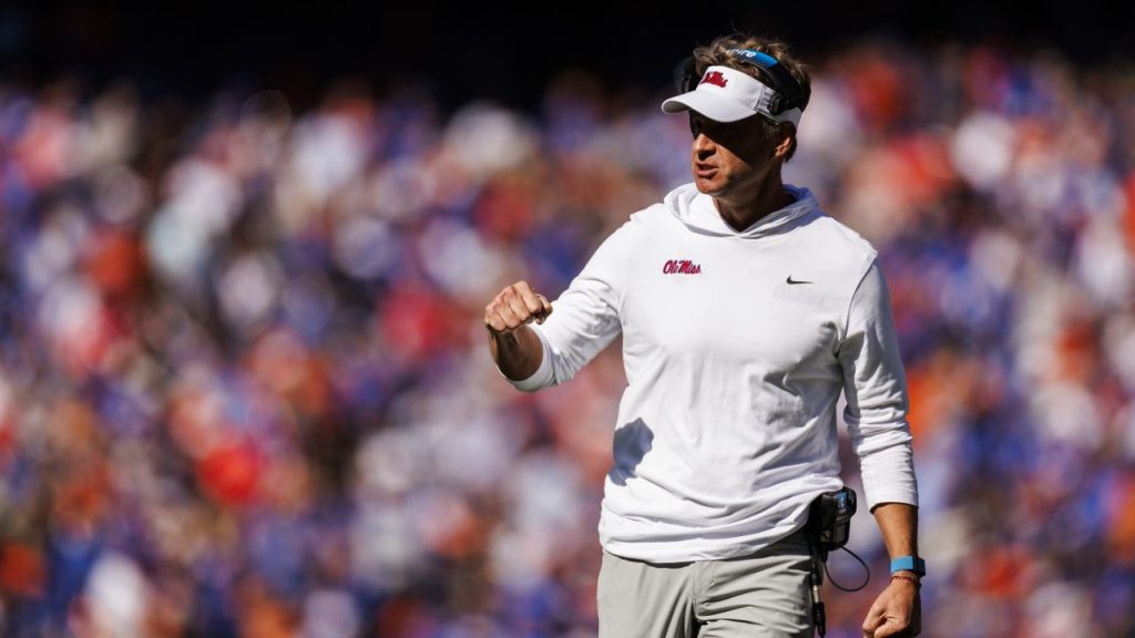 Len Kiffin gana demanda por derechos de autor de 'Shakedown'