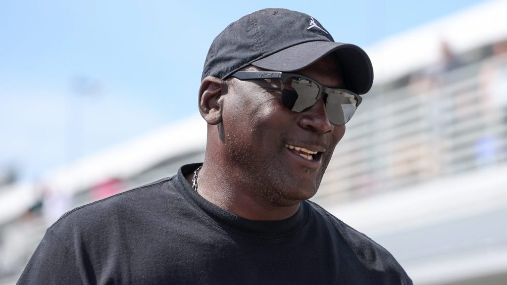 Michael Jordan y NASCAR están discutiendo en la corte